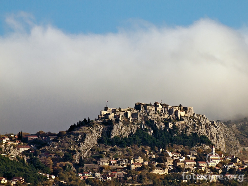 Klis...