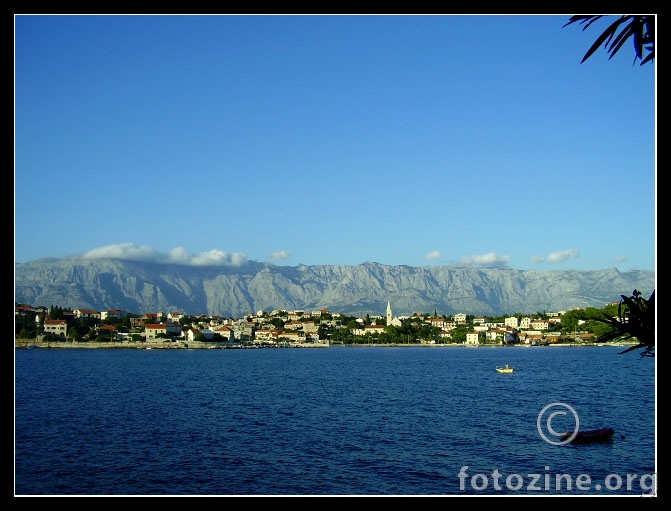 planina u oblacima