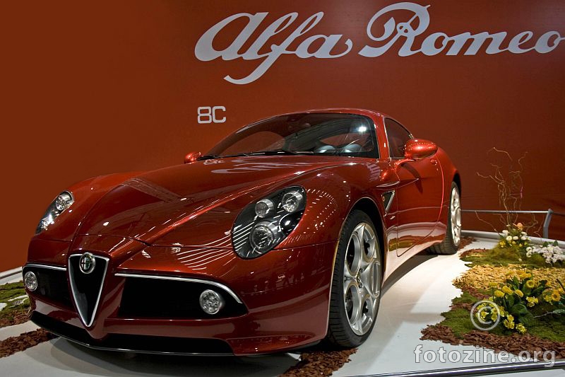 Alfa Romeo 8C