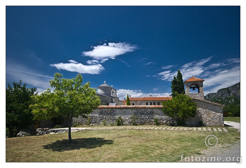 Manastir Ćelija Piperska