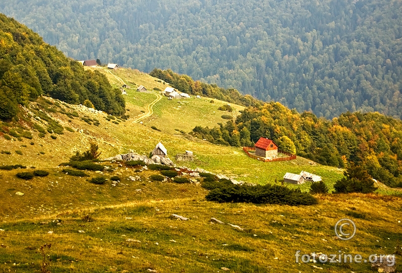 Mala crvena kućica