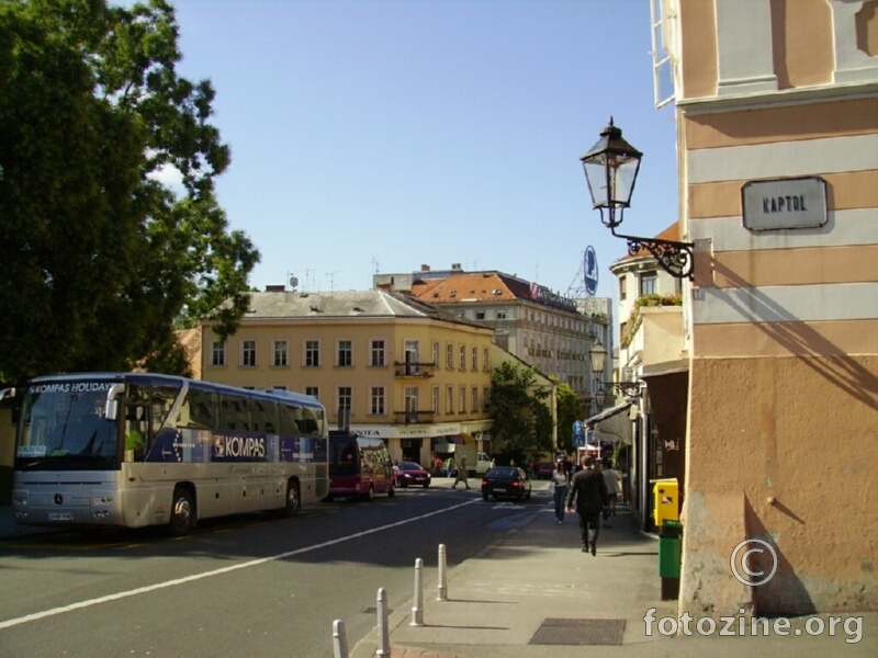 Bakačevom prema trgu