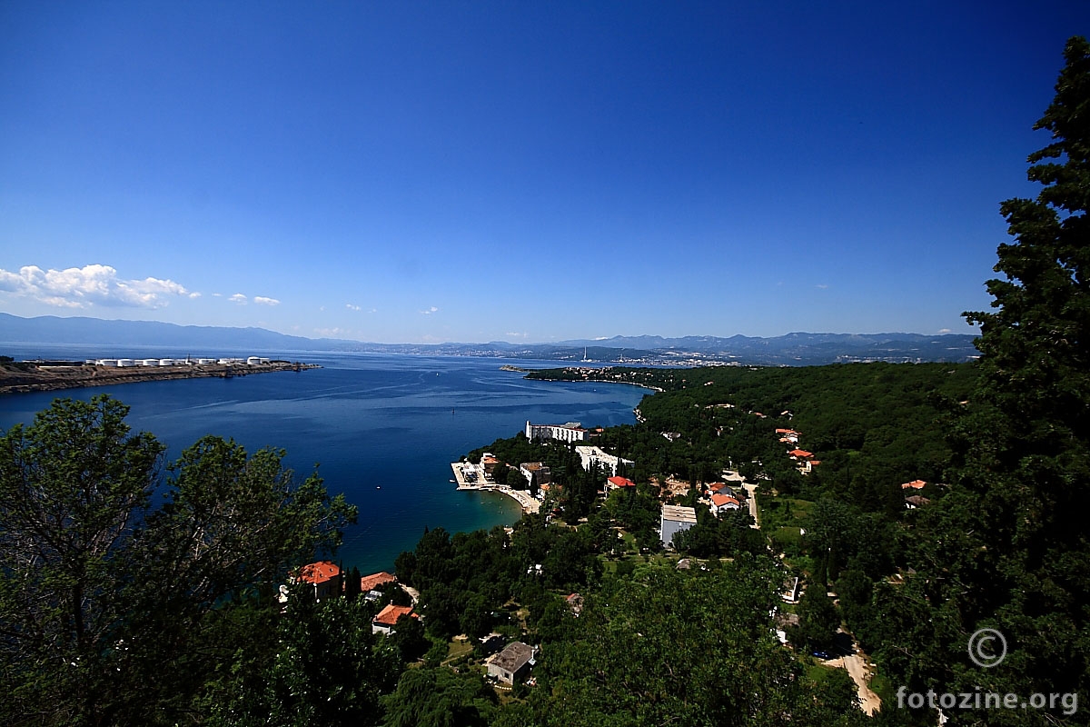 Pogled na Rijeku - Omišaljski zaljev