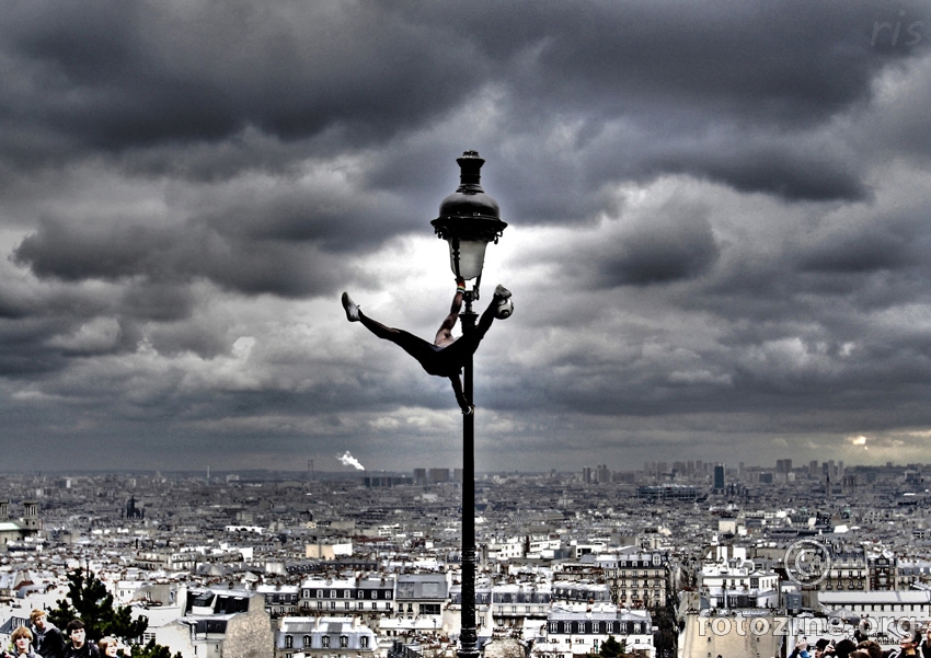 Paris acrobat