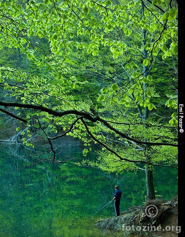 Mladi pecaroš, jezero Lokve