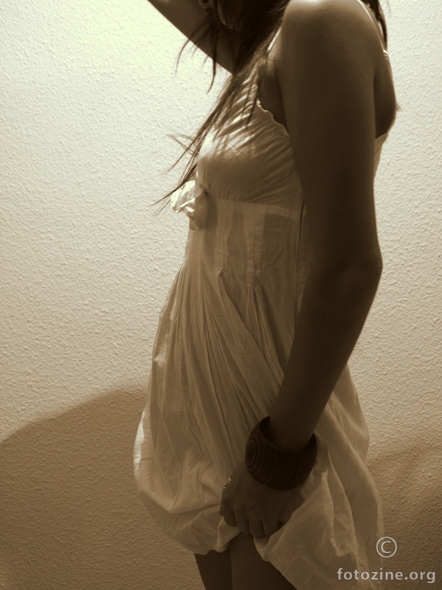white dress3
