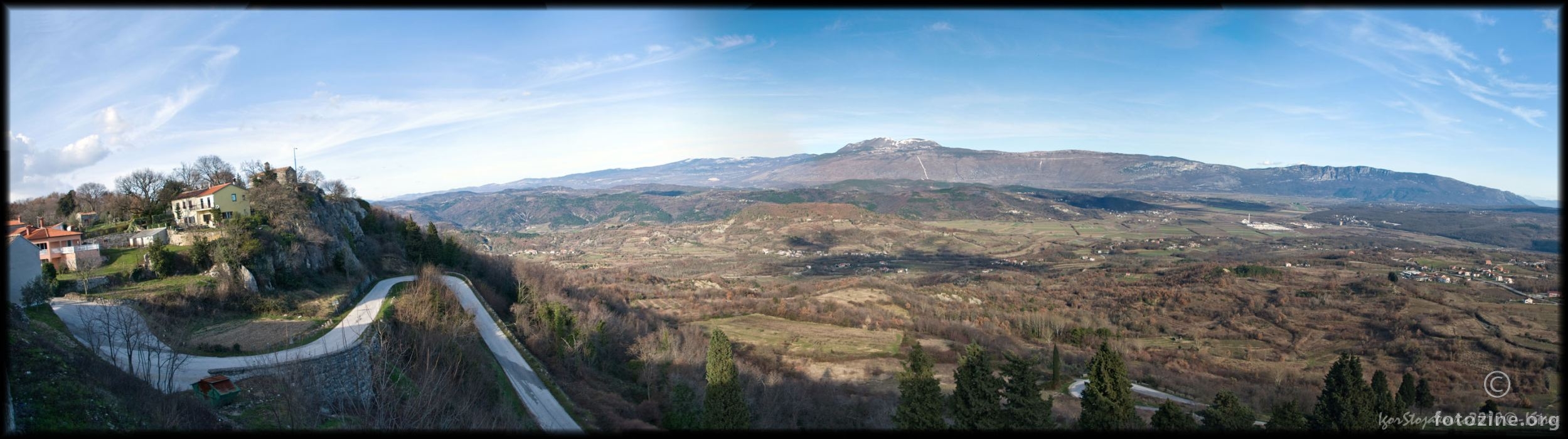 IStra (Pogled iz Pićna)