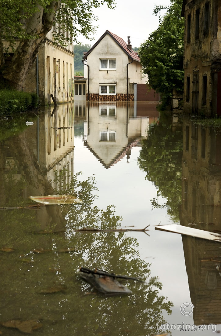 ...poplavne refleksije - Hrvatska Kostajnica  ...