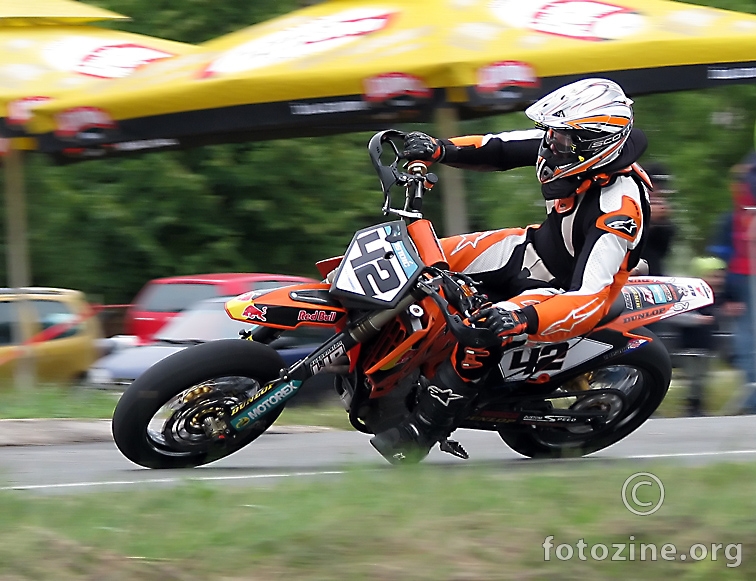 SuperMoto 02