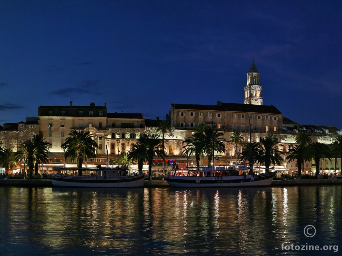 riva by night