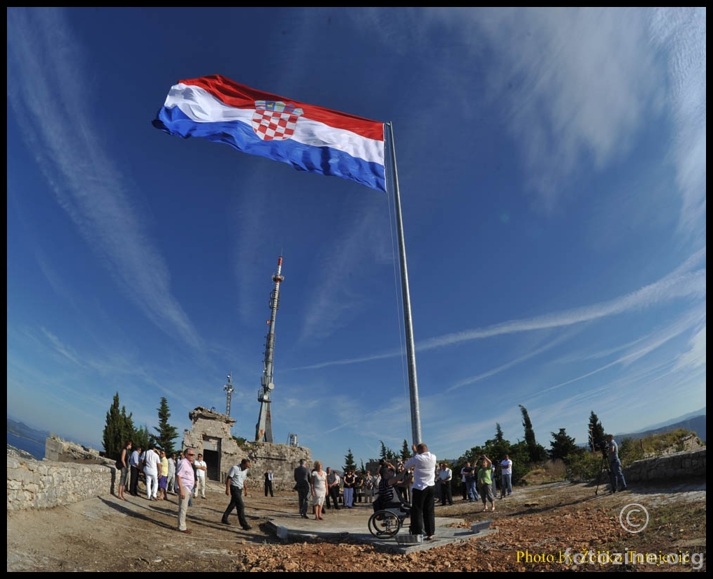 HRVATSKI BARJAK NA SRĐU - BY ŽT