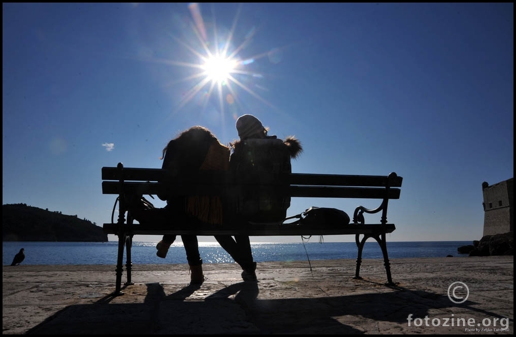 SJELE POD ZIMSKO SUNCE PORPORELE - BY ŽT