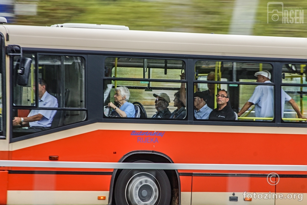 on the bus(paning)