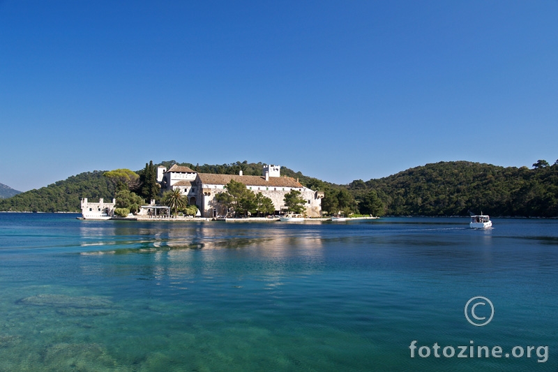 Otočić Sv. Marija na Velikom jezeru