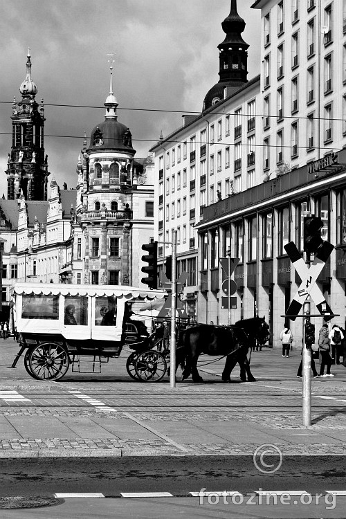 ...Oktobarski Dresden...