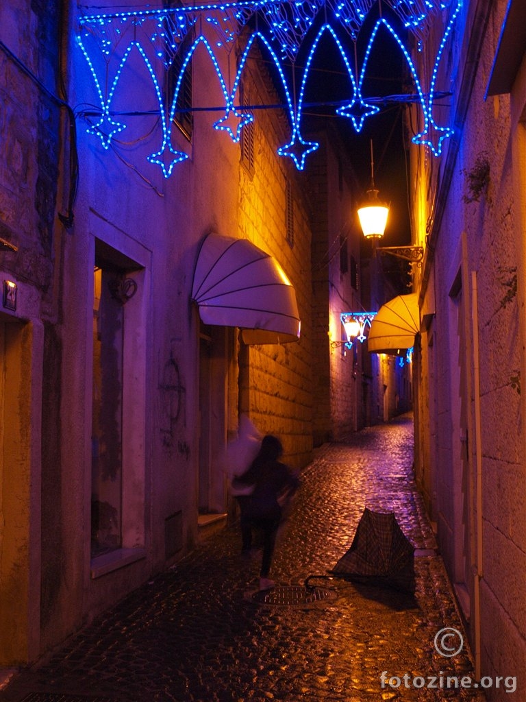 odbaćeni kišobran u Križevoj kali