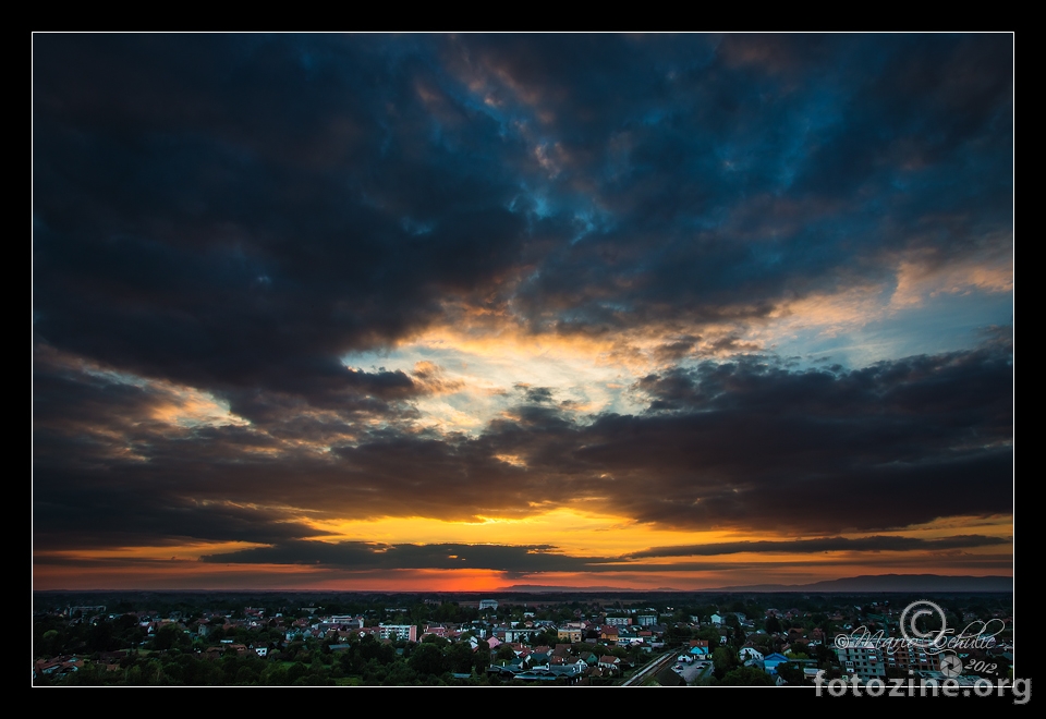 Zalazak nad gradom...