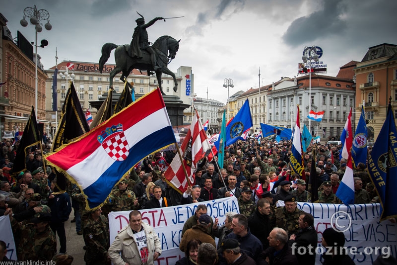 Prosvjed protiv uvođenja Ćirilice