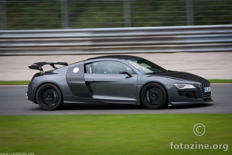 Audi R8 V10 Racing