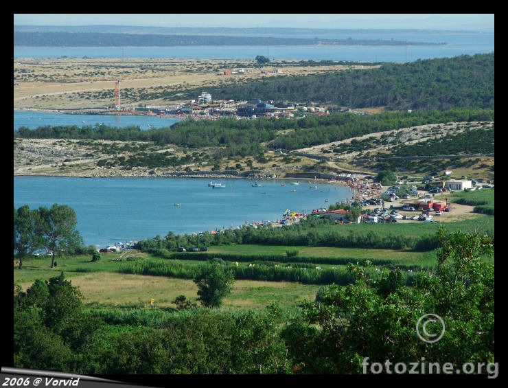 Mravi, ne, Caska i Zrče