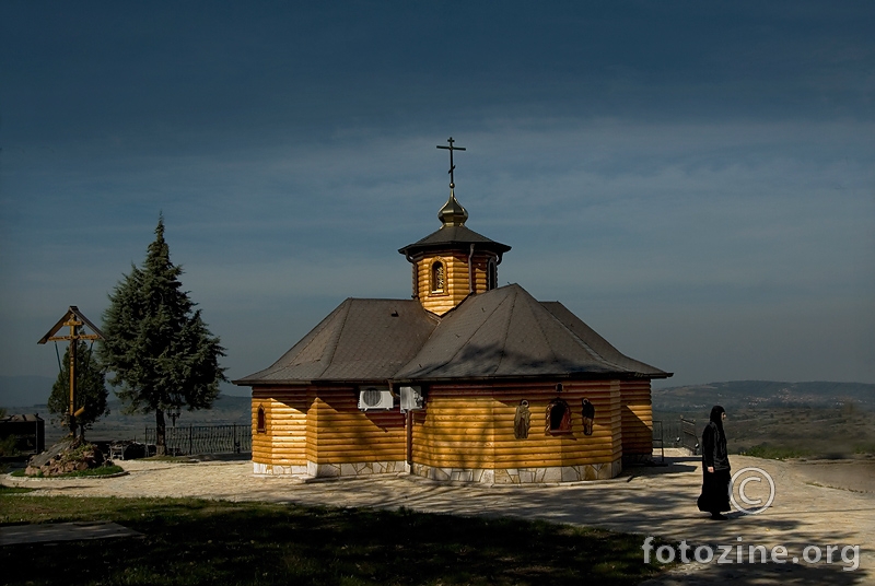 U manastiru Lešje