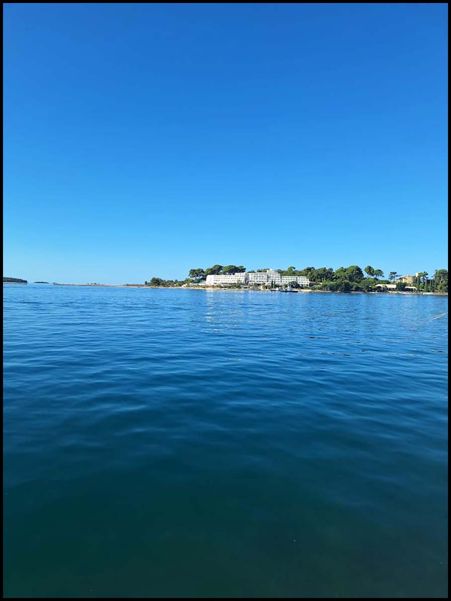 otok Sv.Nikola